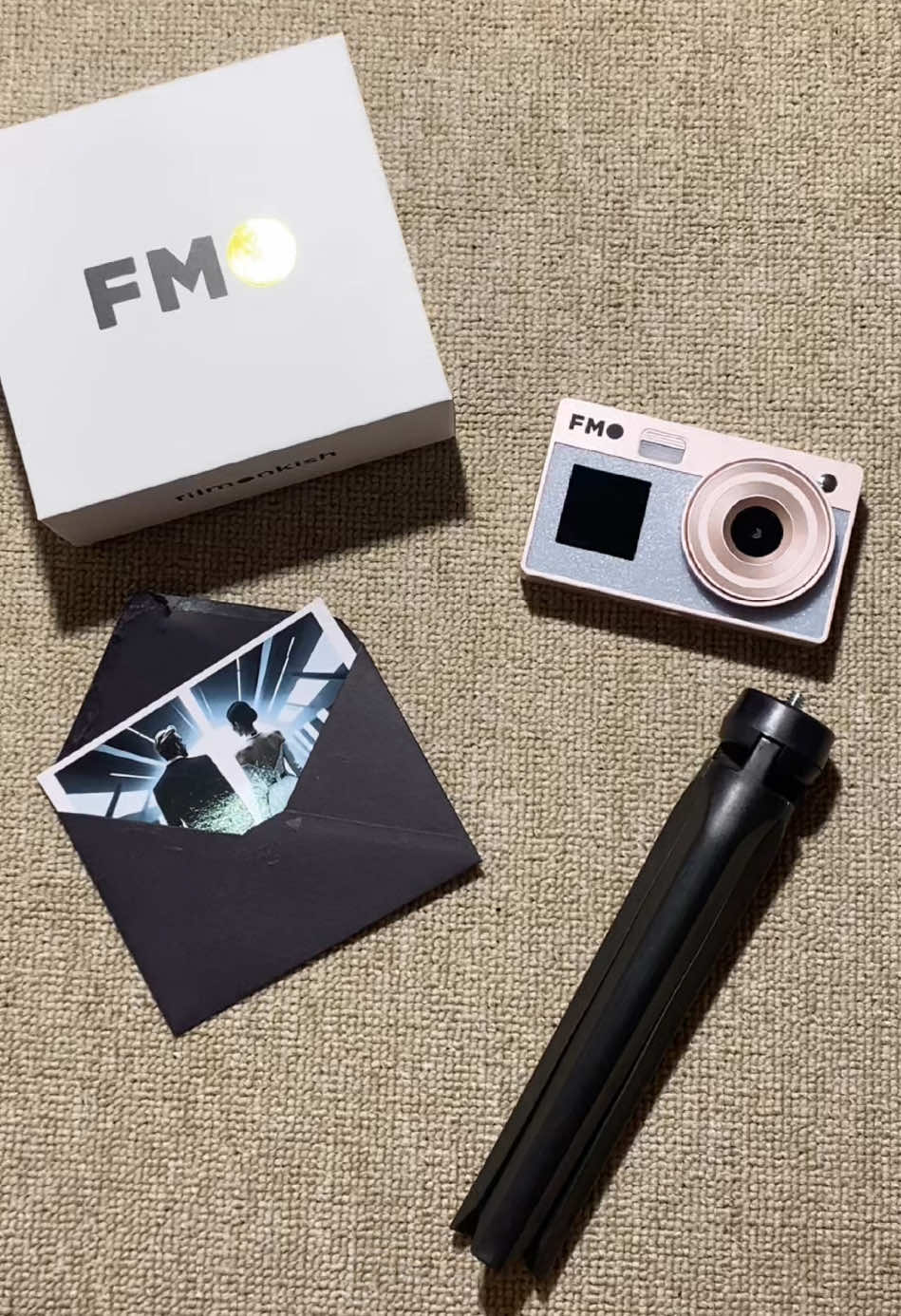 Unboxing digicam under 1jt lagi🥹🫶 #digicam #filmonkish #digitalcamera #kameradigital #kameradigitalmini #kamera #fyp @Filmonkish 