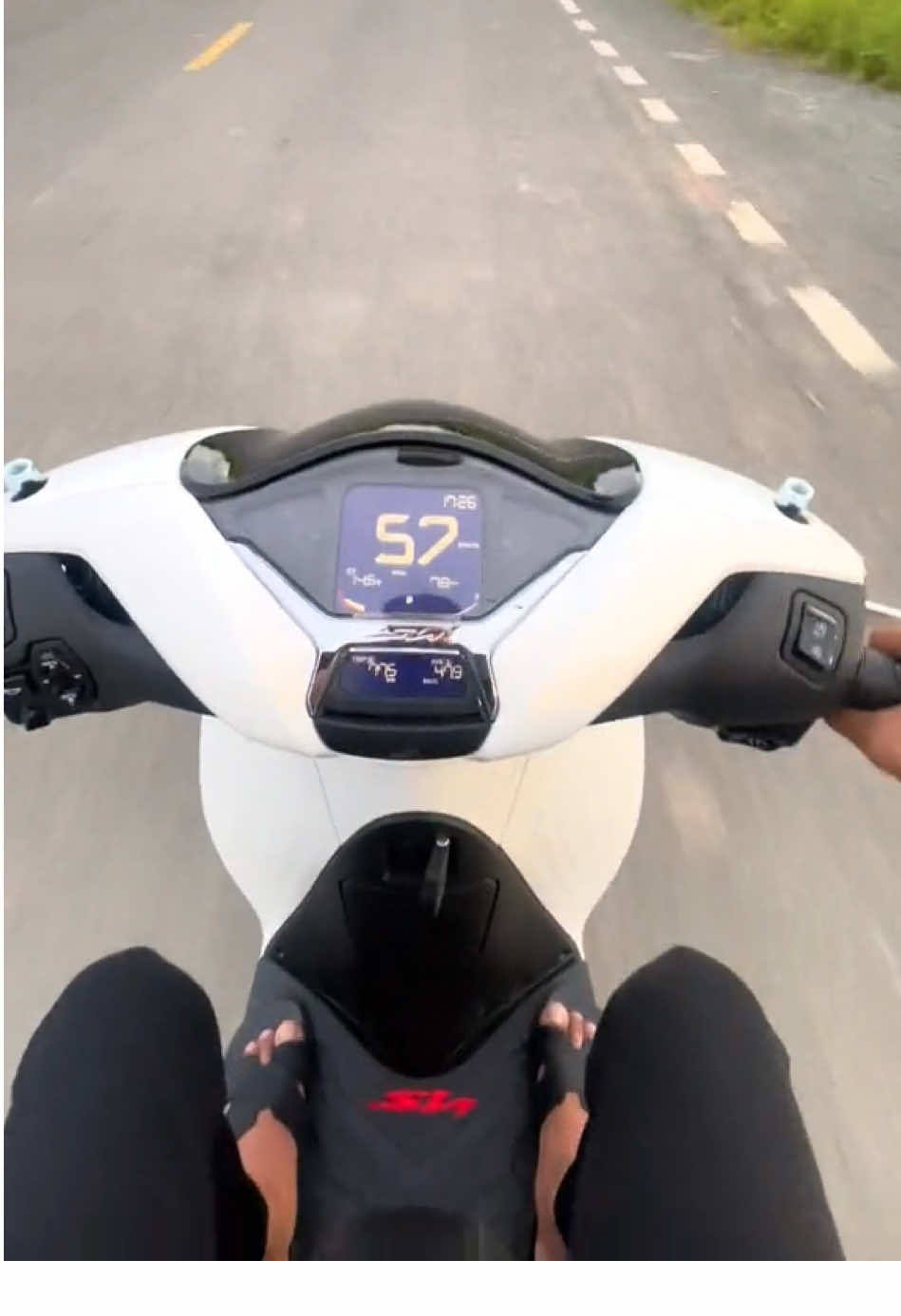 Nắng cháy cả daaa :))  #xuhuong #lgbt #xuhuongtiktok 