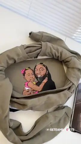 🎉Fathers Day 2025💜 15th June!! 🎁Custom Dad Portrait Full Color Embroidered Sweatshirt(with facial details)For Dad/Grandpa Gift❤#Gift #mother