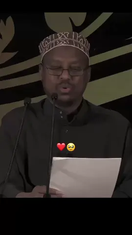 Ku sali Nabiga Scw❤️🥹 2 Qof kale sii gaarsi saliga nabiga❤️#sheekhmustafe #sheekh_mustafe_xaaji_ismaaciil_haaruun 