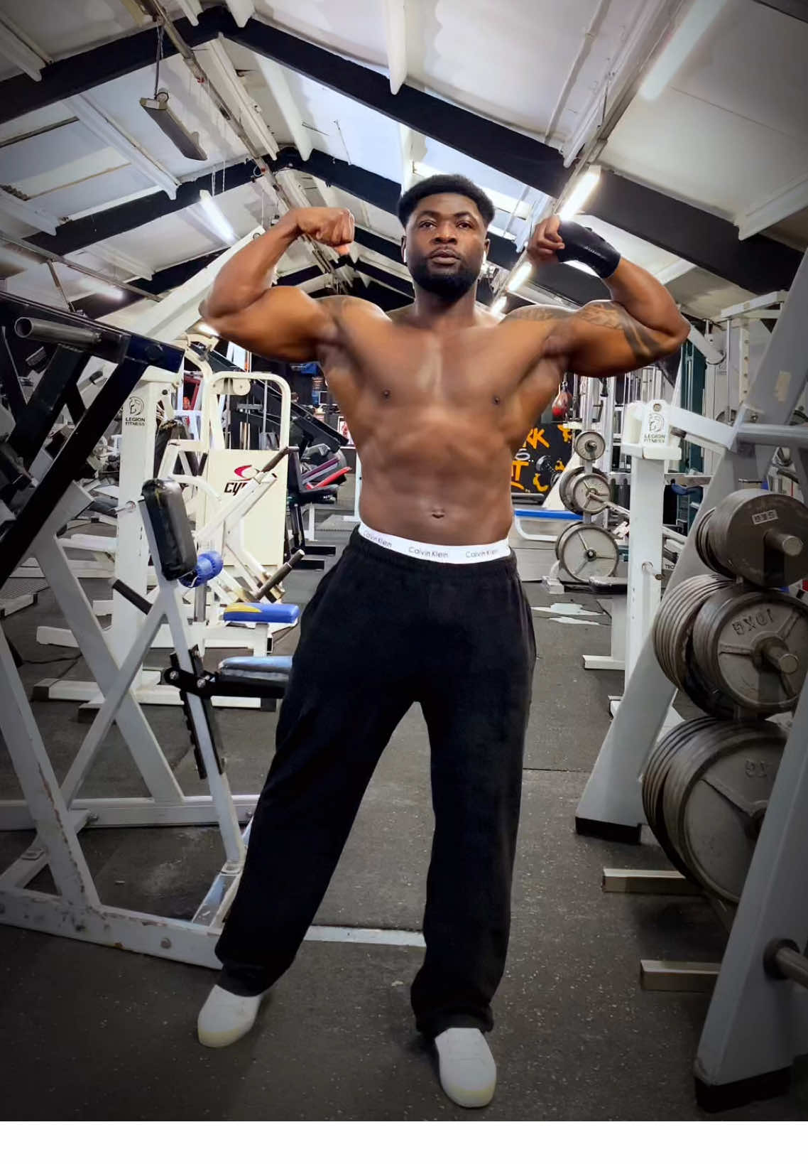 🇬🇭🇬🇭🇬🇭 🔥 Keep silence for the most part ✍️ #goviral #gym #fyp #afrohairtransplant #blackmen 