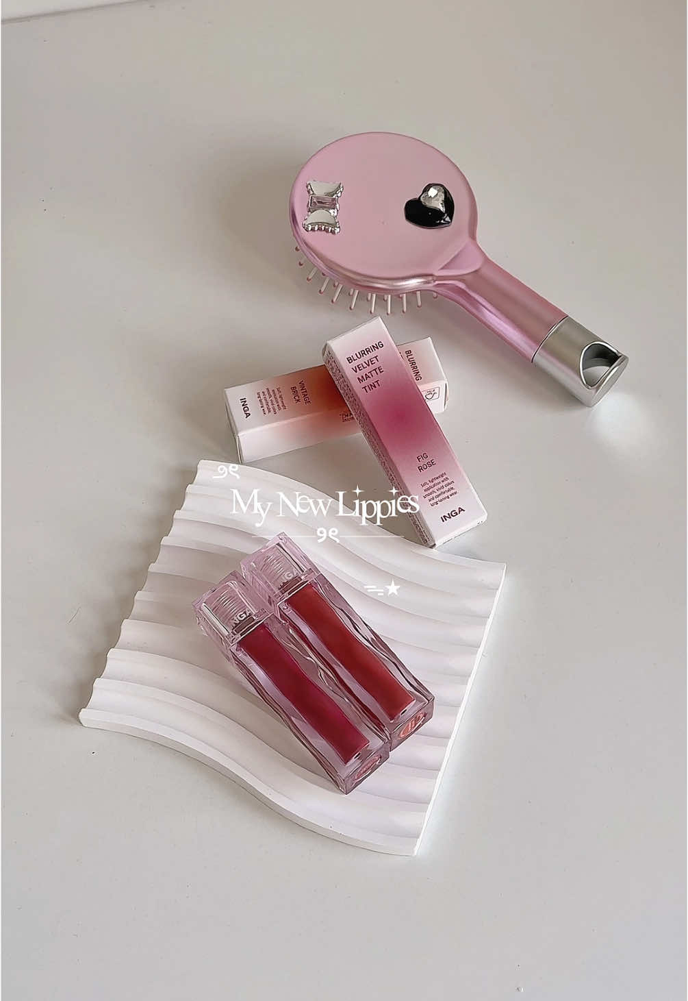 Sao dòng Son của INGA này không aiii biết zọ? Chất velvet mịn mướt như nhung, màu lại đẹp , rổ rá hạt dẻ 🌰. #inga #lipstick#lipsauty #4u #foryourpage #fypシ゚ @inga_official @Inga_VietNam  @Glow besties 