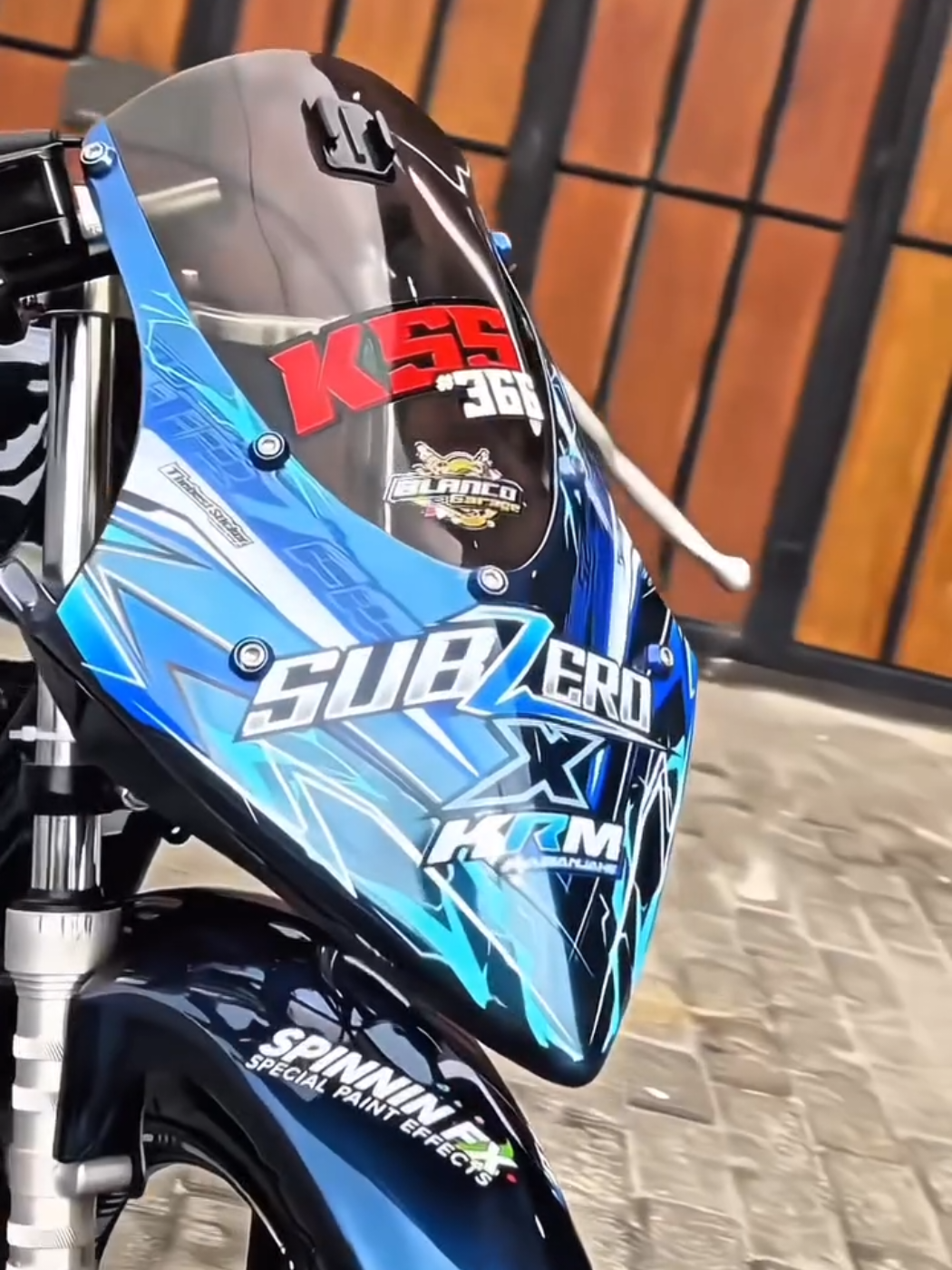 Kasih Mandi Dulu King SZ nya. Video from : @spininpaint  . #kingsz #kingsubzero #kingszsubzero #rxking #rxkingindonesia #135cc #sumaterautara #tanahkaro #medan #fyp 