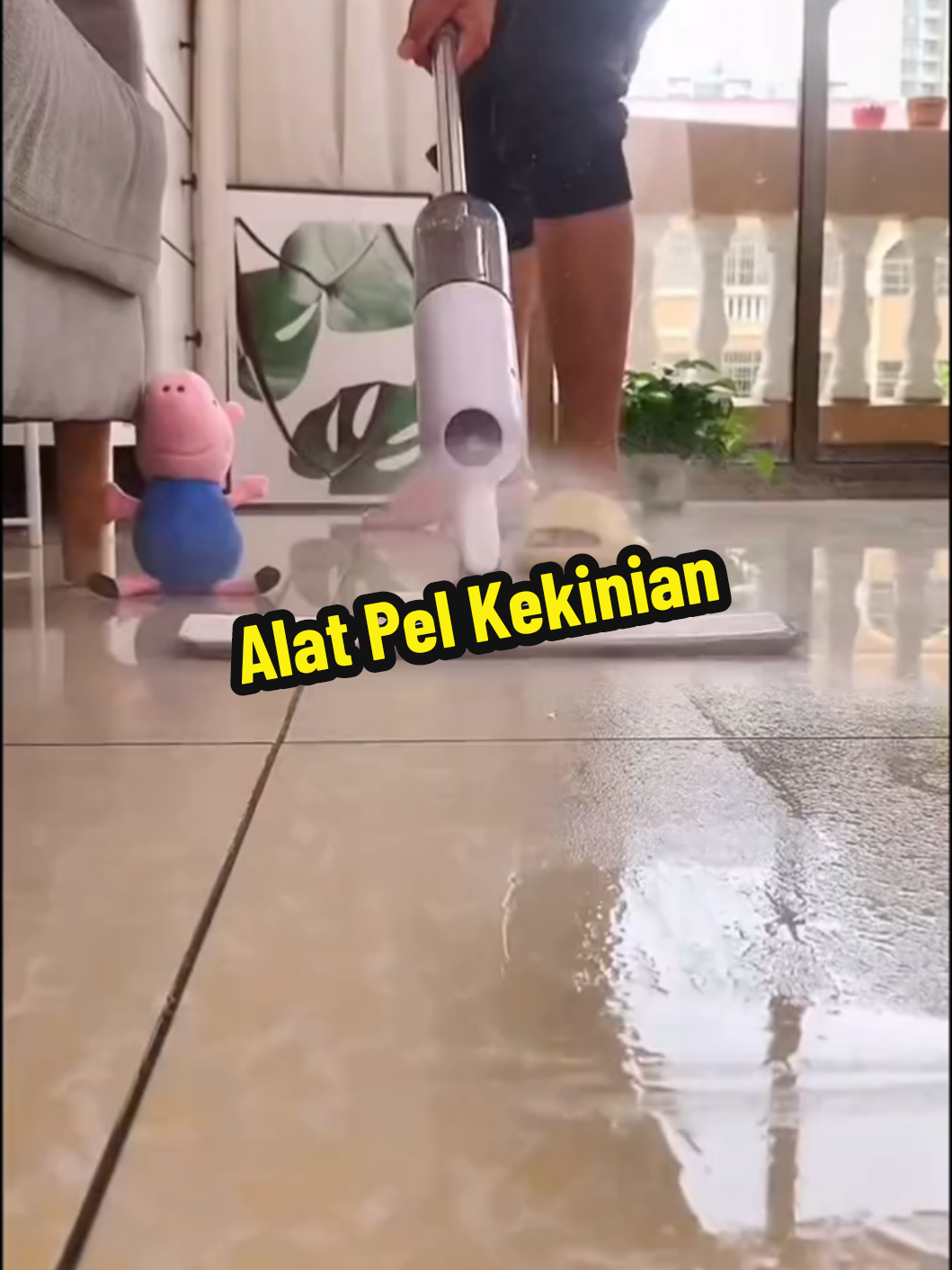 Temukan kemudahan membersihkan lantai dengan GOTO Spray Mop Brie! https://vt.tokopedia.com/t/ZSrXGnoDQ/ #Alatpel #alatpellantai #Lantaikinclong 