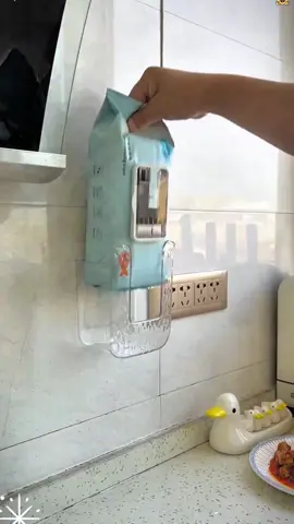 Wall hanging wet tissue box in the kitchen can store kitchen wet tissue paper # Storage box # tissue storage box#malaysia #malaysiatiktok #goodthing #tiktok #tiktokshop #foryou #fyp #fypシ 