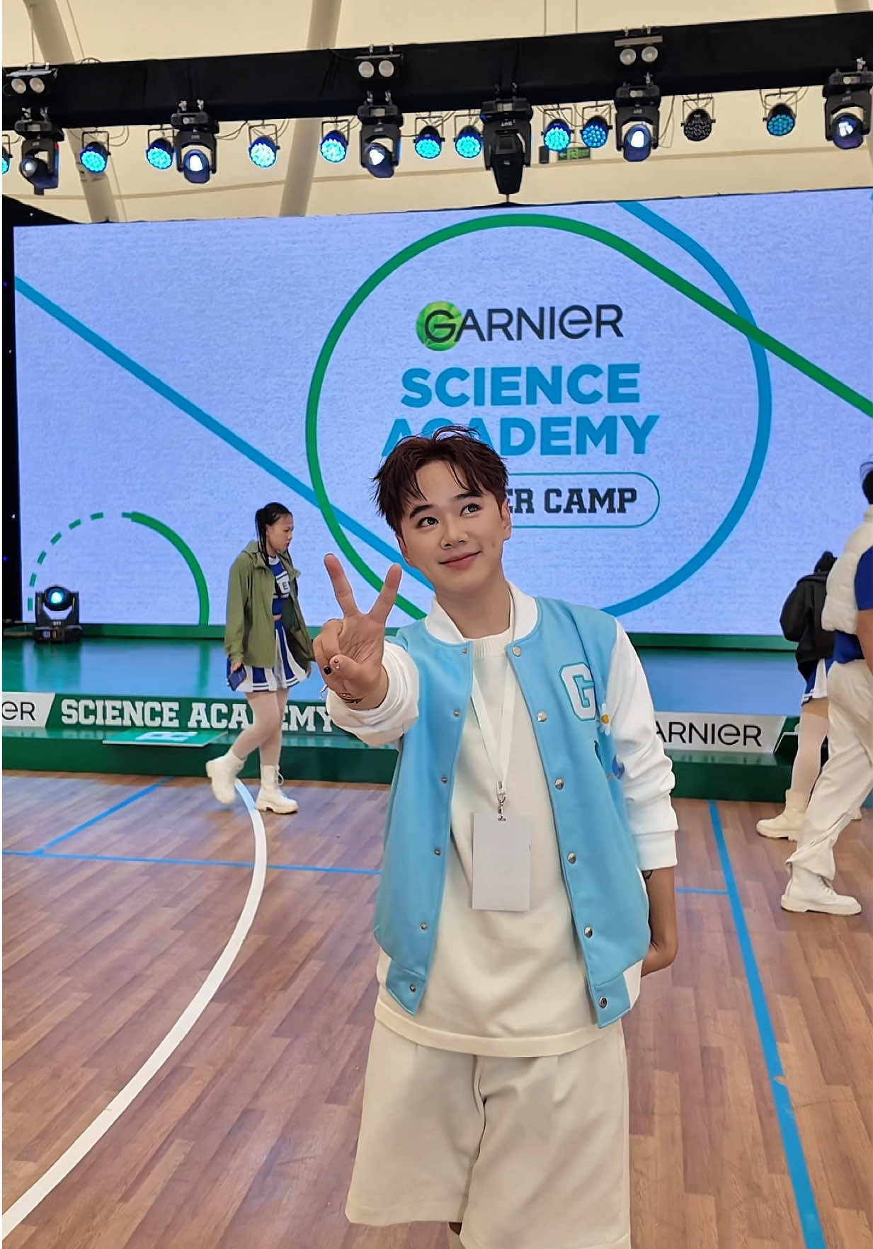 Đấy các cháu xem hôm nay cô có được không, có đi đâu đâu bao giờ đâu ... #concoday #garniervn #garniersummercamp 