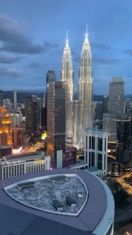 #😍💫💝💫😍 #kualalumpur #foryoupage #bukitbintang #foryou #bukitbintang #foryou #malaysiatiktok #klcc_malaysia 