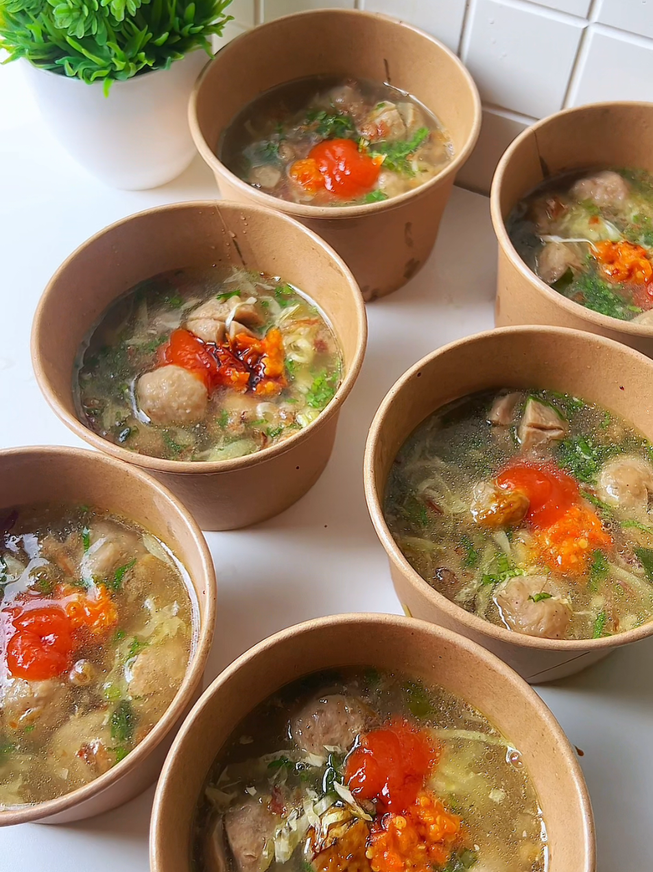 ENAK, GURIH, NGALDU BANGET!! 😍 All Cookware by ​⁠ ​⁠ @idealifeonline  temukan resep menarik lainnya di @idealifeonline.resep Cek katalog produk di @idealifeonline.catalogue IDEALIFE Kompor Induksi IL - 201 ✅ 9 cooking mode ✅ Premium Grade Polished Glass Material ✅ Hot Plate size : 12 - 26 cm diameter ✅ Single Stove , easy to operate touch control ✅ 4 digit display ✅ Operating ON/OFF Indicator Light ✅ 3 hours timer set , 24 hour preset ✅ wattage : 200-1300 watt IDEALIFE Granite cookware set IL.22b ✅ Greblon C3+ German Technology ✅ Non Stick, Marble Design Coating ✅ Healthy Cooking - less oil ✅ Strong 7 layer High Quality Pan ✅ Bonus: Glass Lid & 2 pcs Silicone spatula set ✅ FDA Appoved & PFOA Free ✅ Compatible all cooking stove (inc. induction) #idejualan #idealife  #idealifeonline