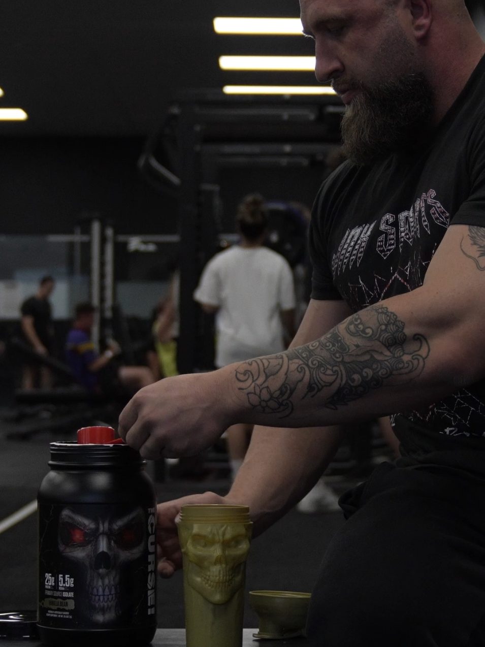 💥 Craving Muscle Gains? Answer The Curse! 💀💪 Sick of weak shakes and slow recovery? 🔥 The Curse! Whey Protein hits hard with premium isolate + concentrate for fast absorption, clean gains, and epic taste. ✅ Builds muscle ✅ Speeds up recovery ✅ Tastes insane – no chalky vibes 😋 ⚡ Mix. Sip. Dominate. 🎯 Grab yours & fuel the beast within! #TheCurseProtein  #whey  #musclefuel  #cleangains  #postworkout  #gymsupplements #jnx #Fitness #viral #hotrend 