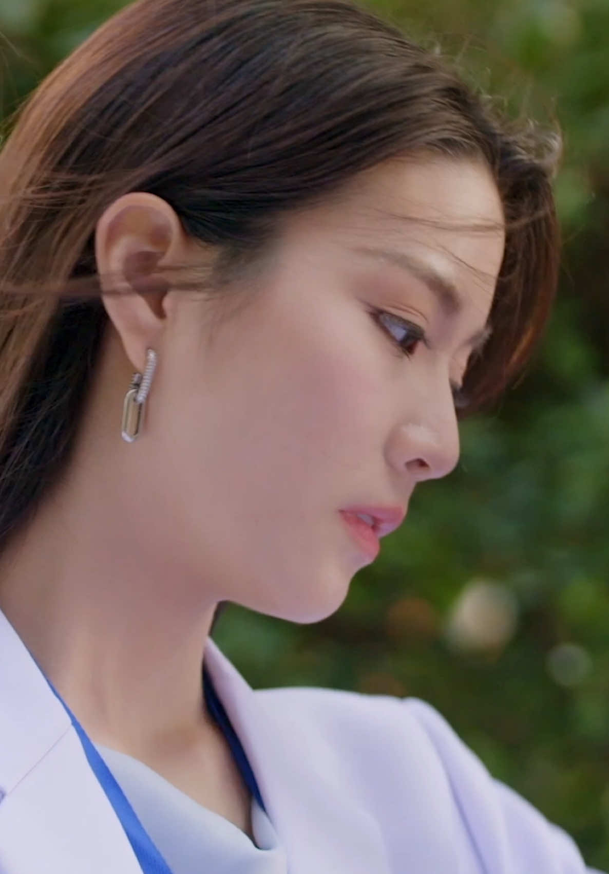 ‘จินนี่ ณัฐณิชา‘ รับบท ‘หมอเปรมสินี‘  @J @Tik Kanyarat @ginnynatnicha  #เทรนวันนี้ #จินนี่ณัฐณิชา #เจน่าแองเจลิน่า  #ginnynatnicha #jaynaaanginaa  #GinJay #JayGin #OfficialPilotพิษรัก #พิษรัก #PoisonousLoveTheSeries #NorthStarEntertainment #หมอเปรมแพท #พี่เปรมเป็นของแพท #แพทกินยาเม็ดไม่ได้ 