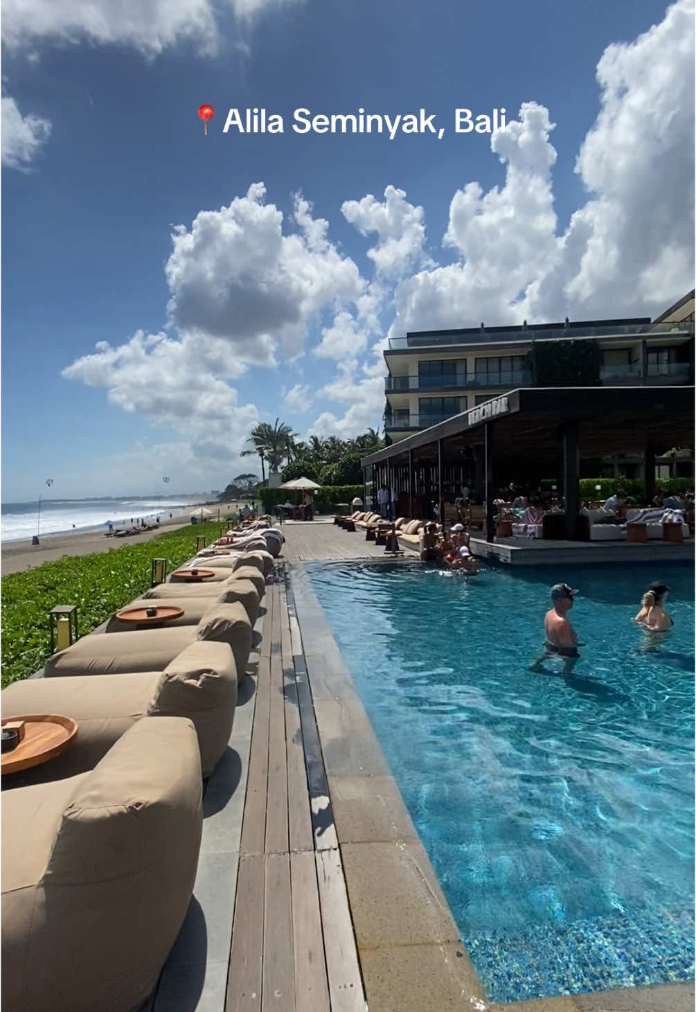 5 ⭐️ hotel in Seminyak 🤌🏻 #bali #seminyak #alilaseminyak #5starhotel #seminyakbali #luxury #beachclubbali #honeymoon #travel #traveltok #traveltiktok #fyp #foryou #traveltips #trending  @Alila Seminyak @Hyatt 