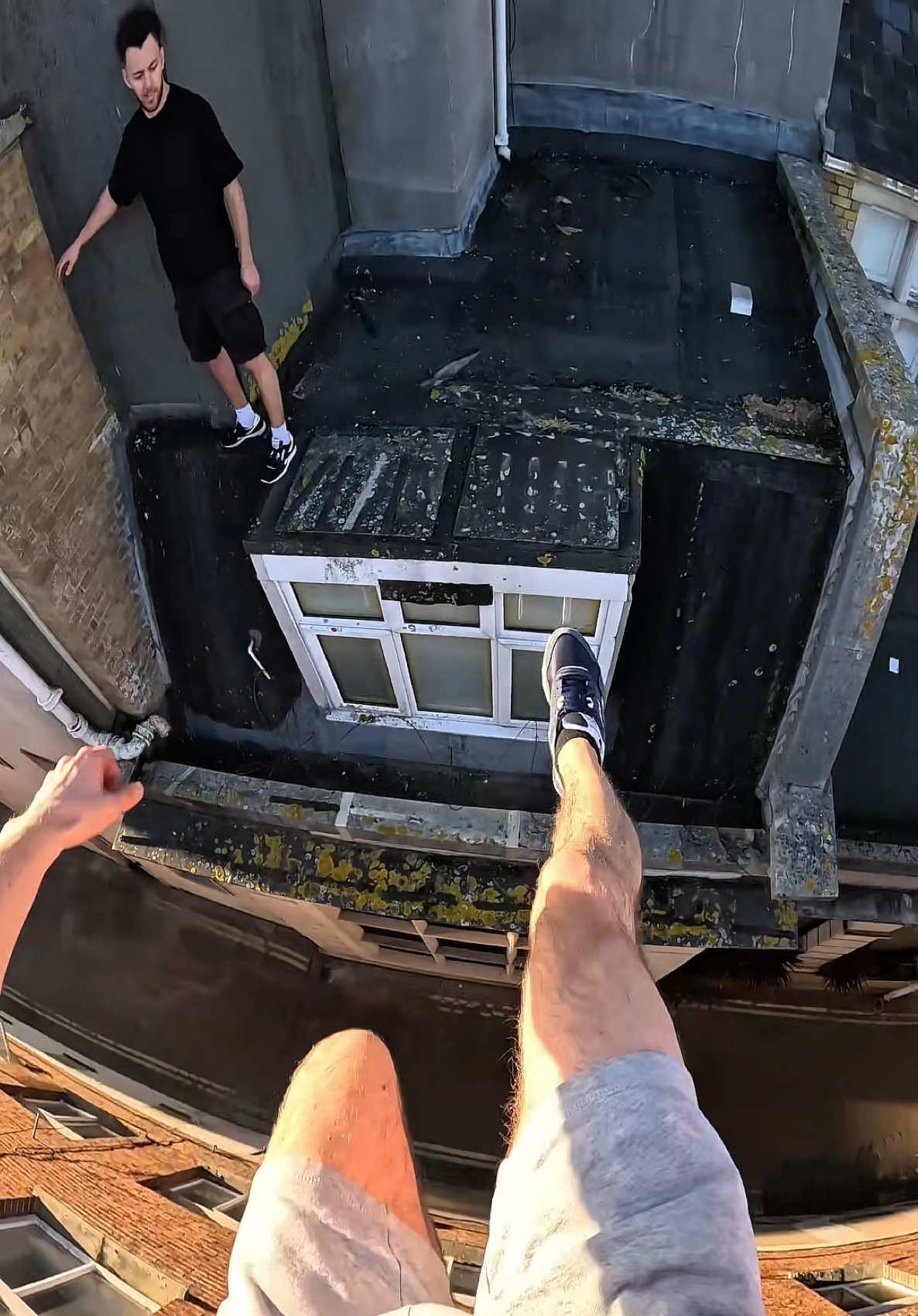 Southampton roof #parkour #pov #adammarr #fyp #fypシ #foryou #foryoupage #tiktok #trending #viral 