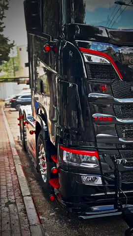 #scaniav8 #770 #mashallah #truck #اللهم_صلي_على_نبينا_محمد #شفير_بالوطن_ولادكتور_في_الغربه 