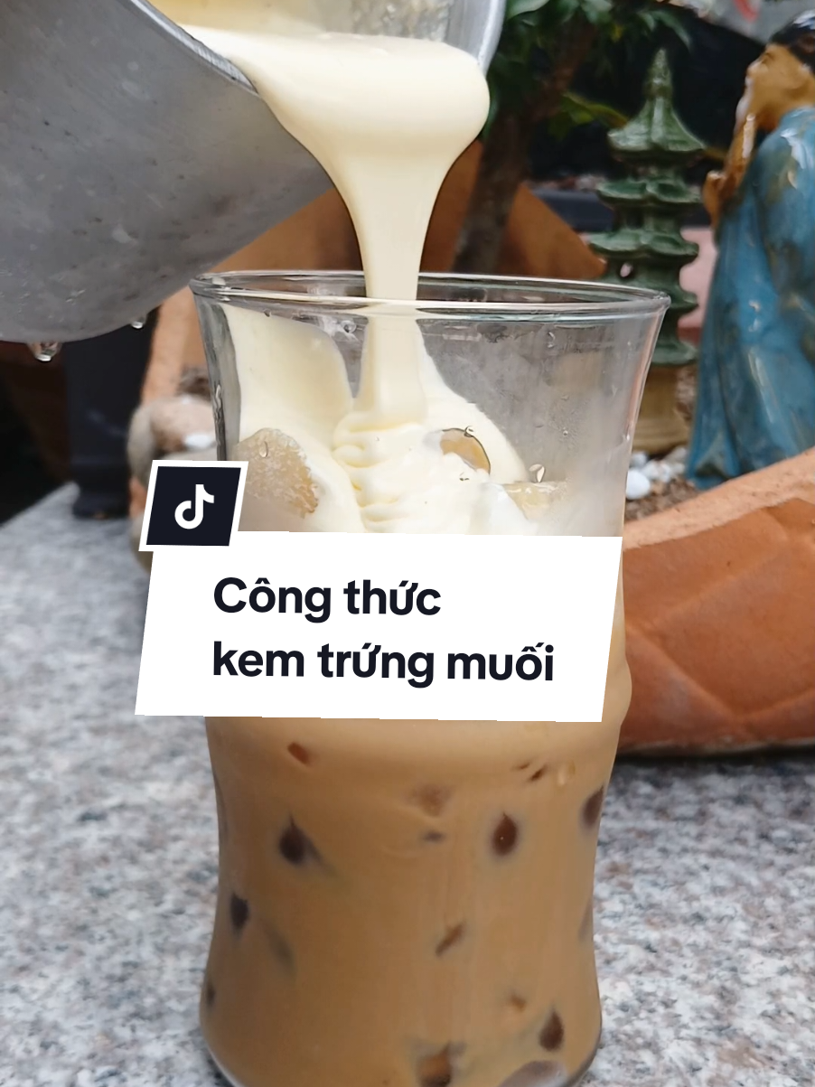 Kem trứng muối cho món trà sữa, cafe nè các ông bà ơi. #cafekemtrung #trasuakemtrung #botkemtrungmuoi #botkemtrung #cogaibancafe #dpfood 