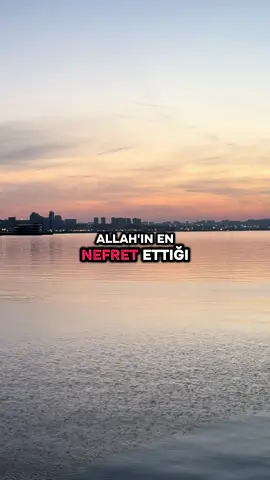 İsrâ / 23. Ayet وَقَضٰى رَبُّكَ اَلَّا تَعْبُدُٓوا اِلَّٓا اِيَّاهُ وَبِالْوَالِدَيْنِ اِحْسَانًاۜ اِمَّا يَبْلُغَنَّ عِنْدَكَ الْكِبَرَ اَحَدُهُمَٓا اَوْ كِلَاهُمَا فَلَا تَقُلْ لَهُمَٓا اُفٍّ وَلَا تَنْهَرْهُمَا وَقُلْ لَهُمَا قَوْلًا كَر۪يمًا Rabbin yalnız kendisine kulluk etmenizi ve ana-babaya iyilik yapmanızı kesin olarak emretti. Onlardan biri veya her ikisi senin yanında yaşlılık çağına erişirlerse sakın onlara “Öf!” bile deme, onları azarlama, onlara gönül alıcı tatlı ve güzel söz söyle! . . . . . . . #Allah #islam #tevhid #sunnah #namaz #oruç #annebaba #anne #baba #annem #anne #ibadet_yolu #dinimizislam #cennet #cehennem #sabr #iman #ihsan #ihlas #cami #istanbul #türkiye #islamic_video #elvin  👉@put.korana 