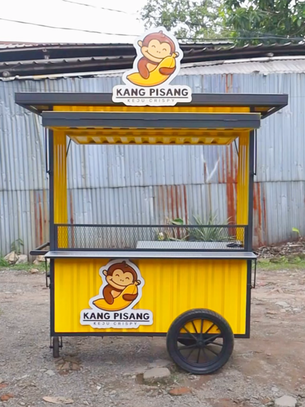 🔹 BOOTH USAHA PREMIUM DARI WORKSHOP BOOTH INDONESIA 🔹 Mau usaha makin laris dan tampilan stand jualan lebih profesional? 🚀 Workshop Booth Indonesia siap bikin booth usaha impianmu! Dengan desain kekinian, bahan berkualitas, dan harga bersahabat, booth kamu bakal menarik lebih banyak pelanggan. ✅ Custom desain sesuai brand ✅ Material kuat dan tahan lama ✅ Praktis, ringan, dan mudah dipasang ✅ Cocok untuk UMKM, event, dan bazar Jadikan usahamu lebih stand out di antara pesaing! Pesan sekarang dan mulai jualan dengan gaya! 💥 📍 Order sekarang di Workshop Booth Indonesia! #gerobakkontainer #boothkontainer #gerobaktangerang #gerobakjakarta #boothusaha #gerobakkekinian #gerobakviral #boothusaha #makananviral #jajananviral #kulineran #rombong #umkm #pengusahamuda #entrepreneur 