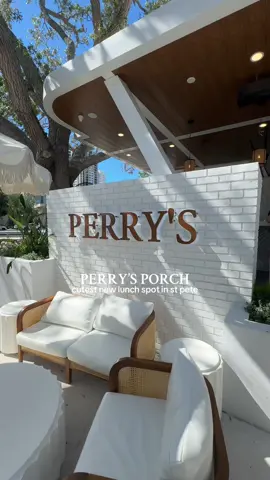 📍Perry’s Porch did not disappoint. Not only are the vibes immaculate, good music and atmosphere, the food was so tasty & unique.  They have outdoor and indoor seating, a coffee bar, and an outdoor and indoor bar. #tampabay #floridalife #florida #stpete #thingstodointampa 
