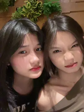 kembar tapi ga sama ??