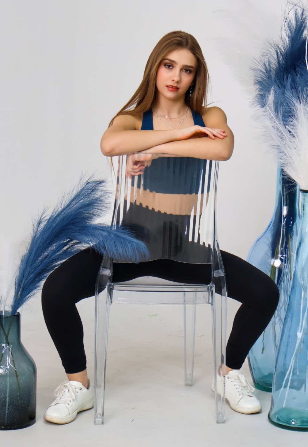 “She remembered who she was, and the game changed.” In the last month or so I have really refocused my life.  Remembered what is important and what is really not.  Chasing dreams and not looking back. Wishing you the best Wednesday.  Love you lots, 🩵 Lex Activewear: @Stelle Active  #activewear #activewearmodel #leggings #sportsbra #workout #stelle #amazon #amazoninfluencer #lexturner341 #livinglifewithlex 