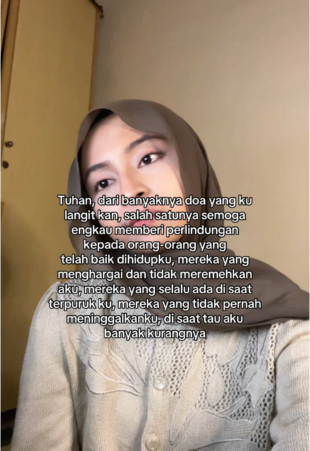 was at my lowest, but still had real ones who stayed, cheered me up, and held space for me. So so thankful. May Allah repay all your kindness with nothing but goodness, aamiin | #fyp #foryou #fypage 