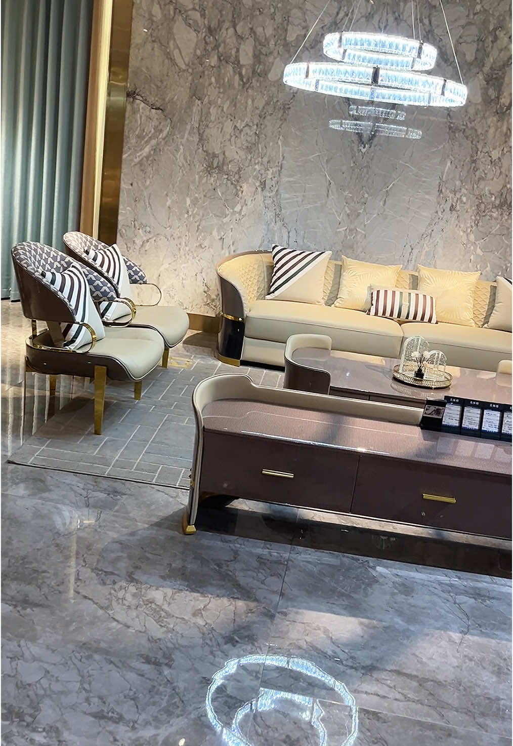 #villafurniture #luxuryfurniture #furniture #sofa #luxurysofa 