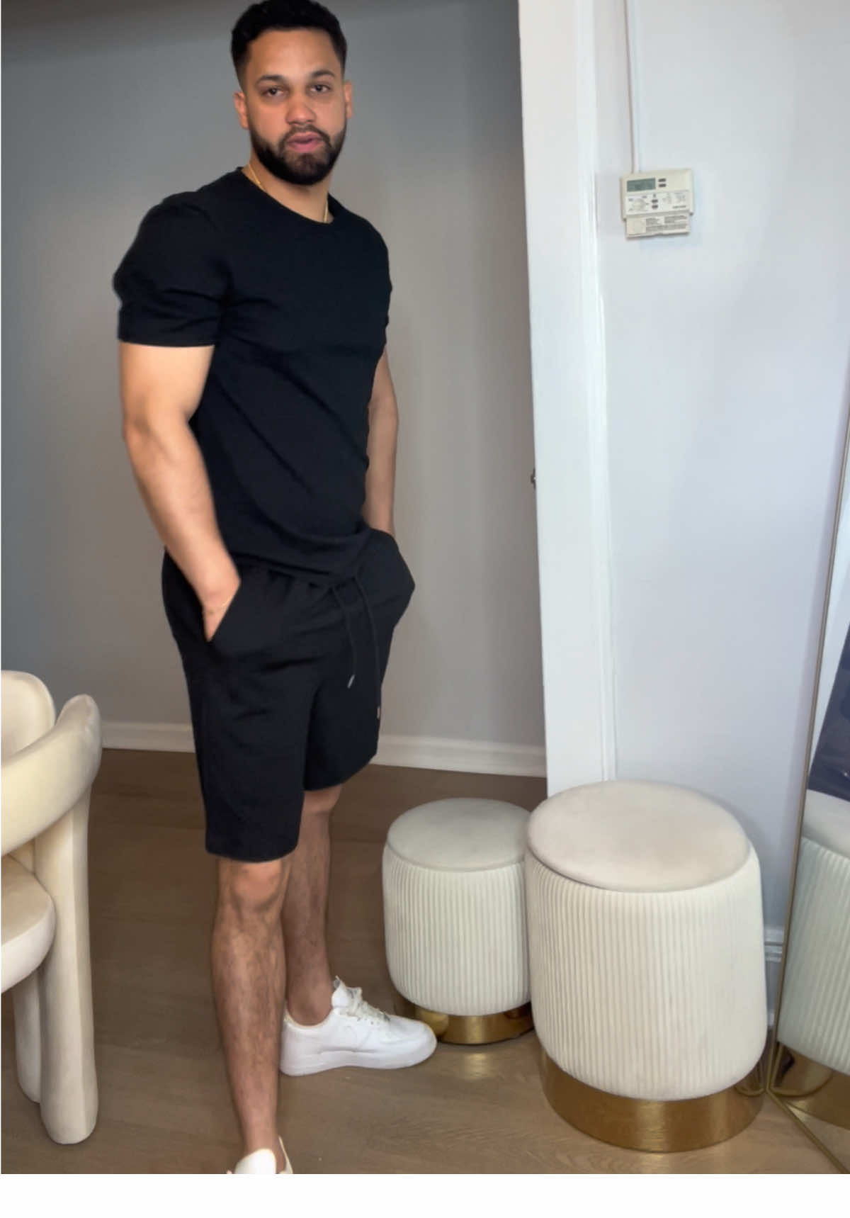 Outfit negro de dos piezas muy útil para cualquier tipo de ocasión #outfitdehombre #tiktokshop #trending #blackoutfit #twopieceset #tiktokshopmemorialday 