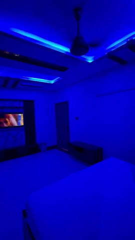 Room Ma vibes to hai 🫶🏻🥂#in#Dha #karachiguesthouse #familys #vipRooms#karachi #clifton #bookingsavailable #foryoupage #fully #bedandbreakfast #placetostay #unfreezemyacount #placetostay #guesthousekarachi #guesthouse #guestbathroom #newbranch 