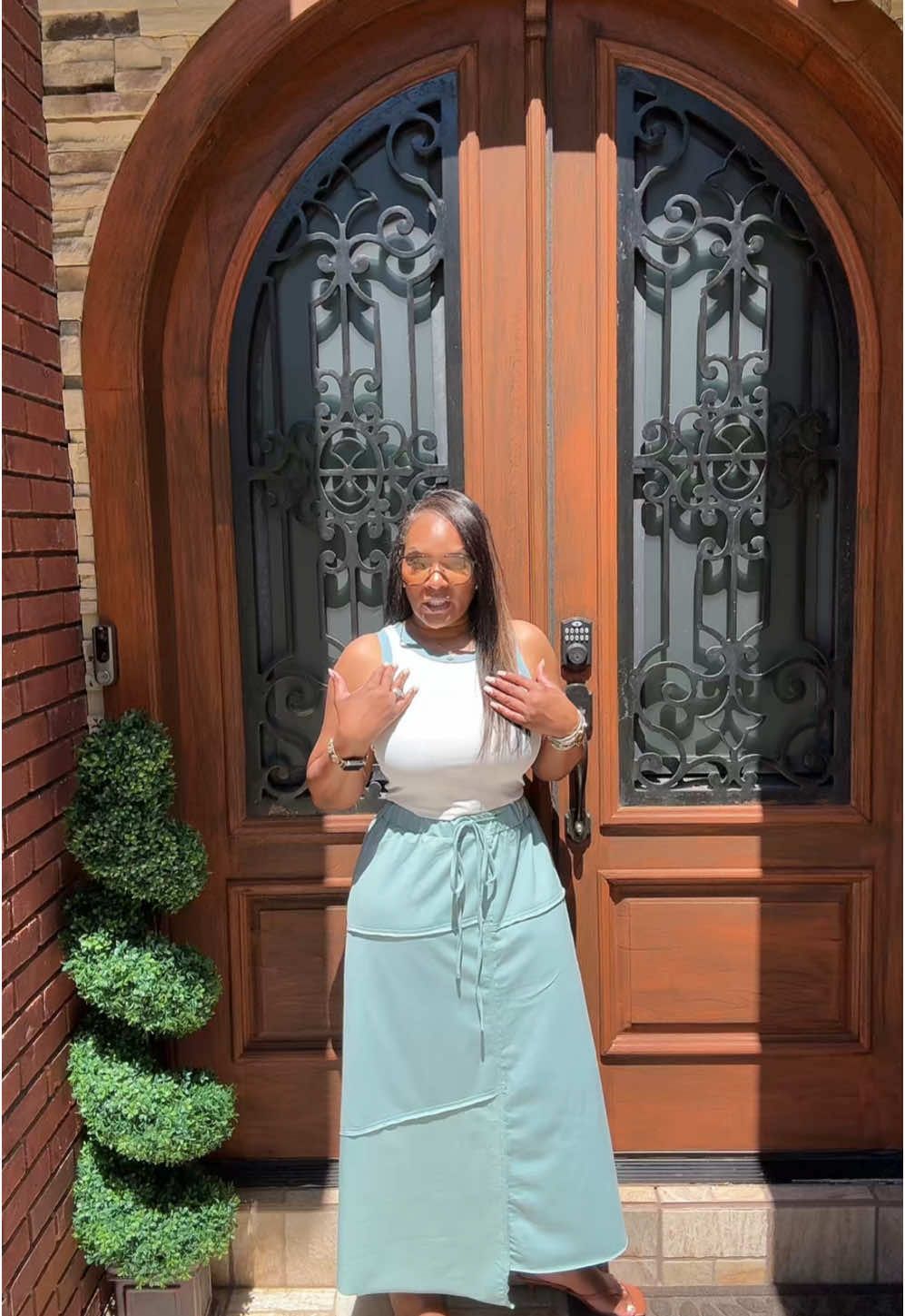 This is the cutest outfit inspo! Choose your favorite color now! #outfitinspo #fashionstyleinspo #womensclothestiktokshop #wardroberefresh #mothersdaytiktok #springtok #twopieceoutfit #creatorsearchinsights 