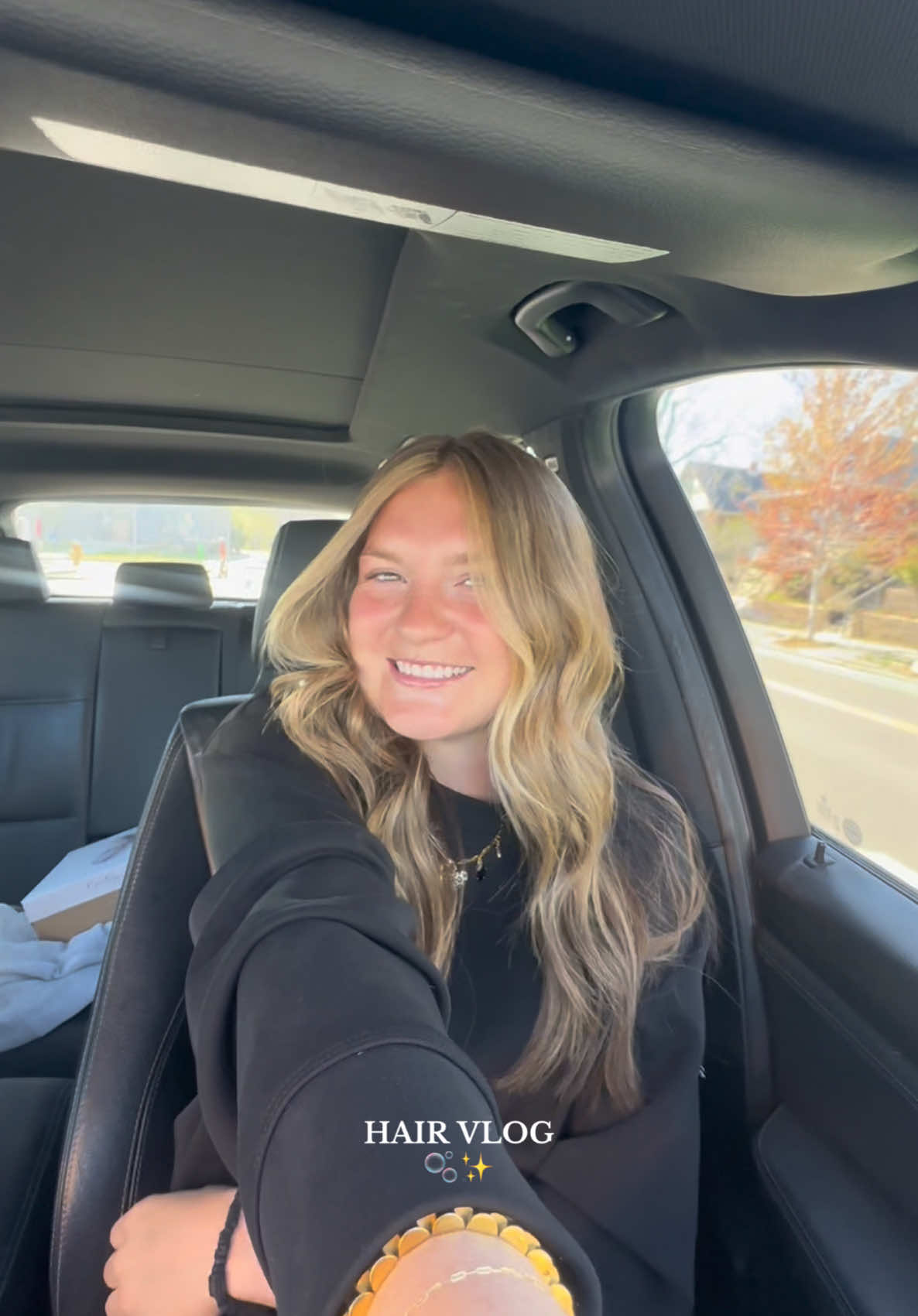 yay i’m so excited !! #hairvlog #hairvideos #hairtransformation #gettingmyhairdone #hairtok #Lifestyle #vlogs #newhair #hairday #hairdayvlog  #blondehair #goingblonde #hairtiktok 