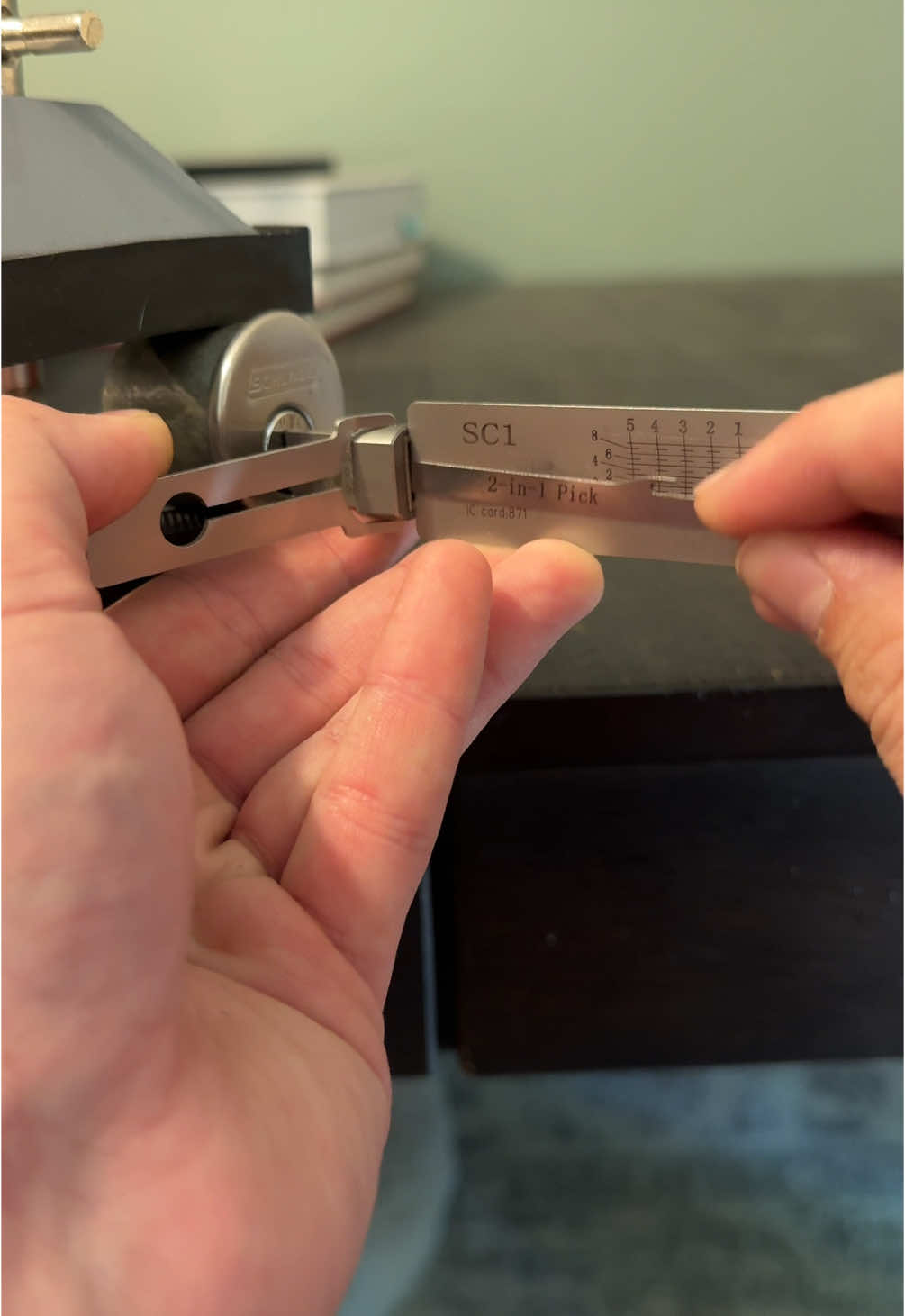 Picked it twice and showed the cut key working, just so you know there’s no funny business. #LockPicking #LockPicks #Locksport #edc 