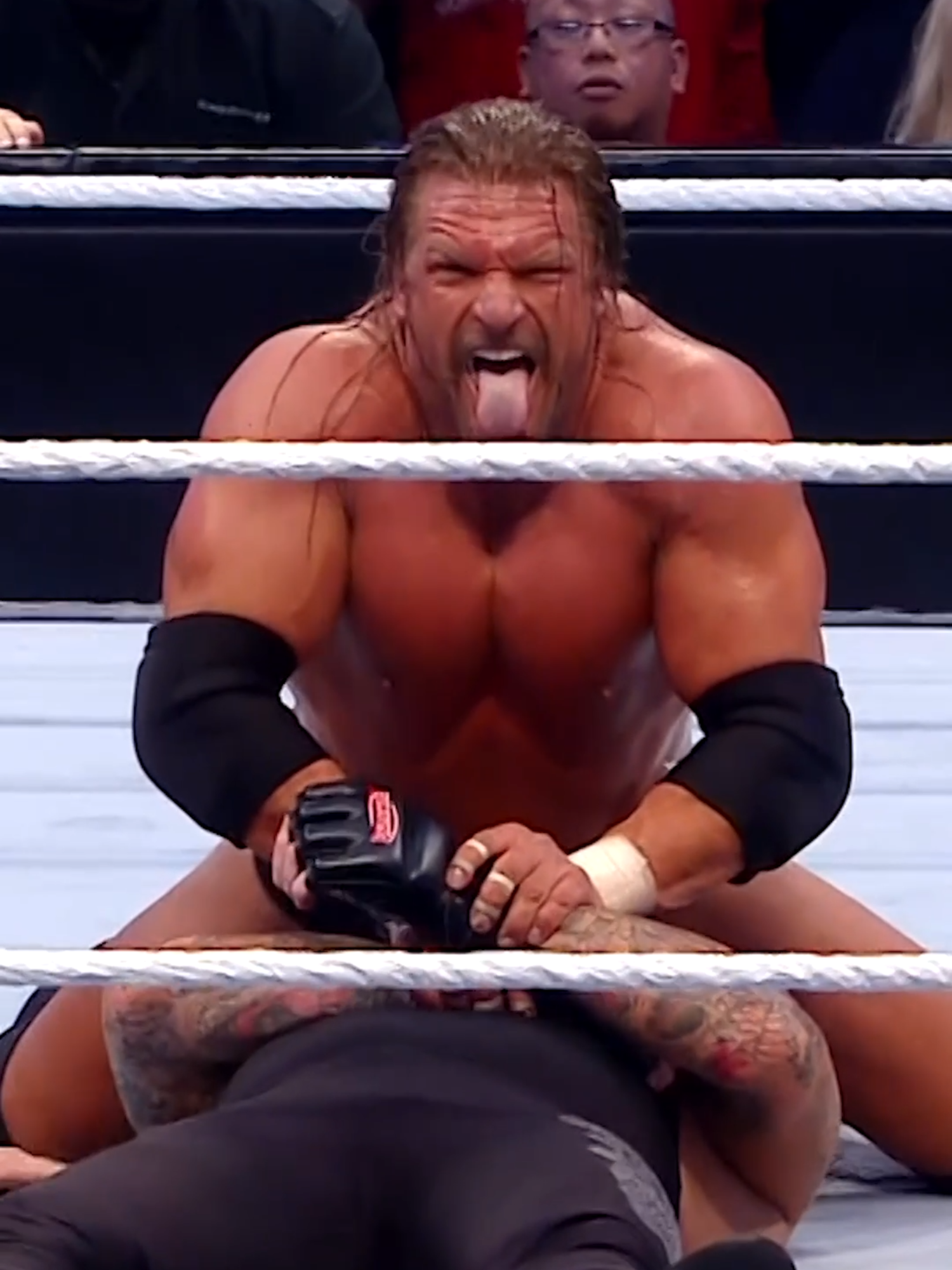 #TripleH no podía creer lo cerca que se quedó de acabar con la racha de #Undertaker en #WrestleMania 27 💥😱