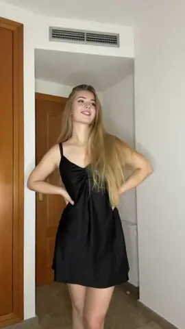 I like so much this dreess #blackdress #paratiiiiiiiiiiiiiiiiiiiiiiiiiiiiiii #fyp #blonde #girls #OOTD#beauty #realmadridfc #bayernmunich#arsenal #inter#Lifestyle #model #fypシ゚ #blondehair #blueeyes#hairstyle #song #championsleague #champions #cuartosdefinal #mbappe