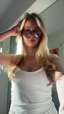 give me a reason. #jesuslovesyou #forupage #ootdinspo  