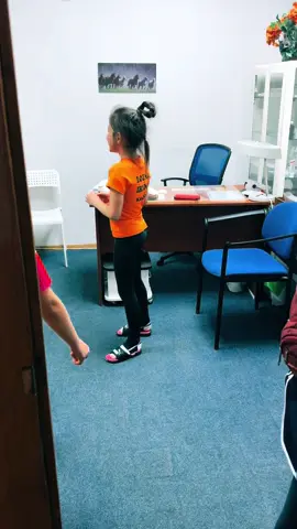 Пыталась себе выбить зуб булавой #тренерпогимнастике #художественнаягимнастика #yalosgymnastics #gymnastic #дети #спорт #rg #тренировка #дети 