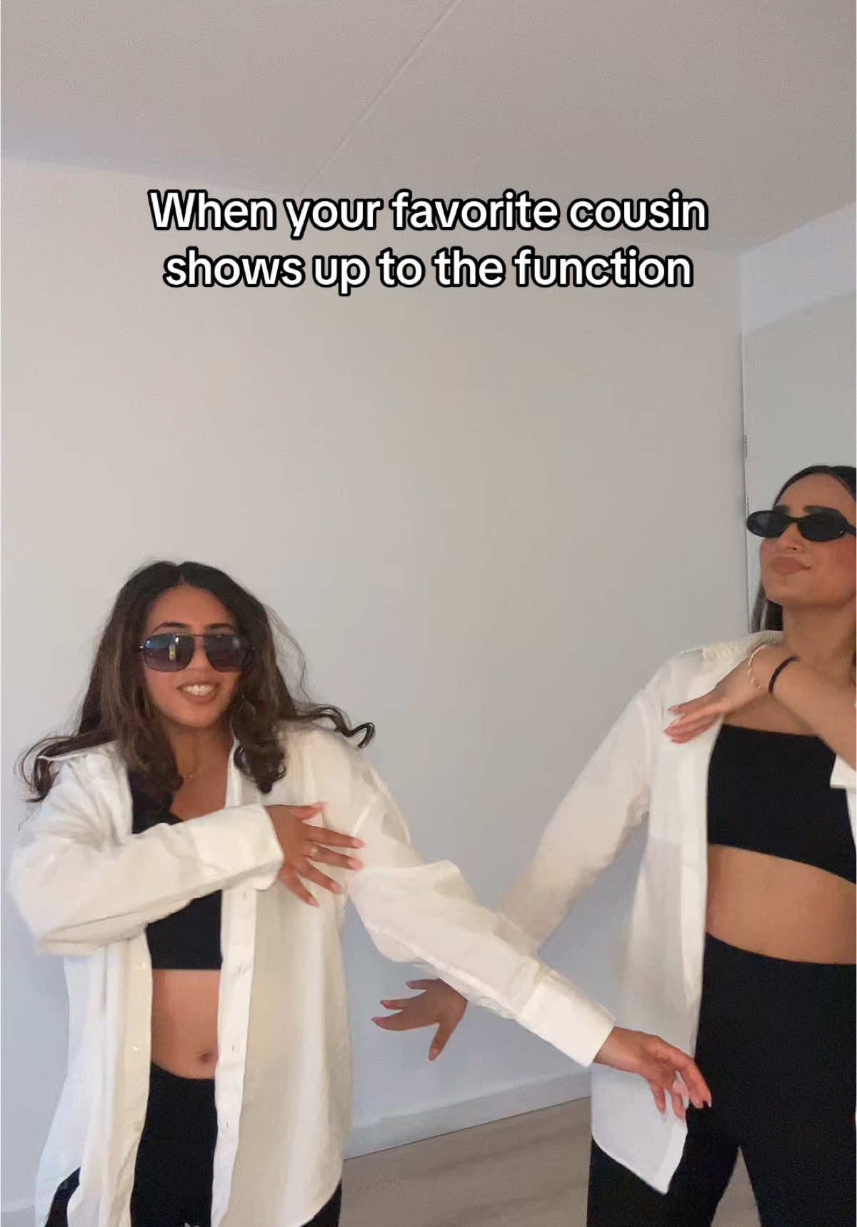 Met m’n twinnie🩷🩷 @Vidya #browngirls#browntiktok#fyp#trend#chunarichunari#bollywood#desi#relatable#trending 