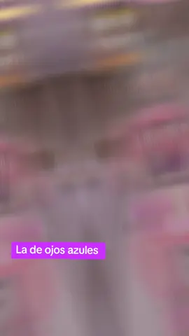 #vrchat #vr #TikTokLIVE #meperdientusojos #tusojos #humor 