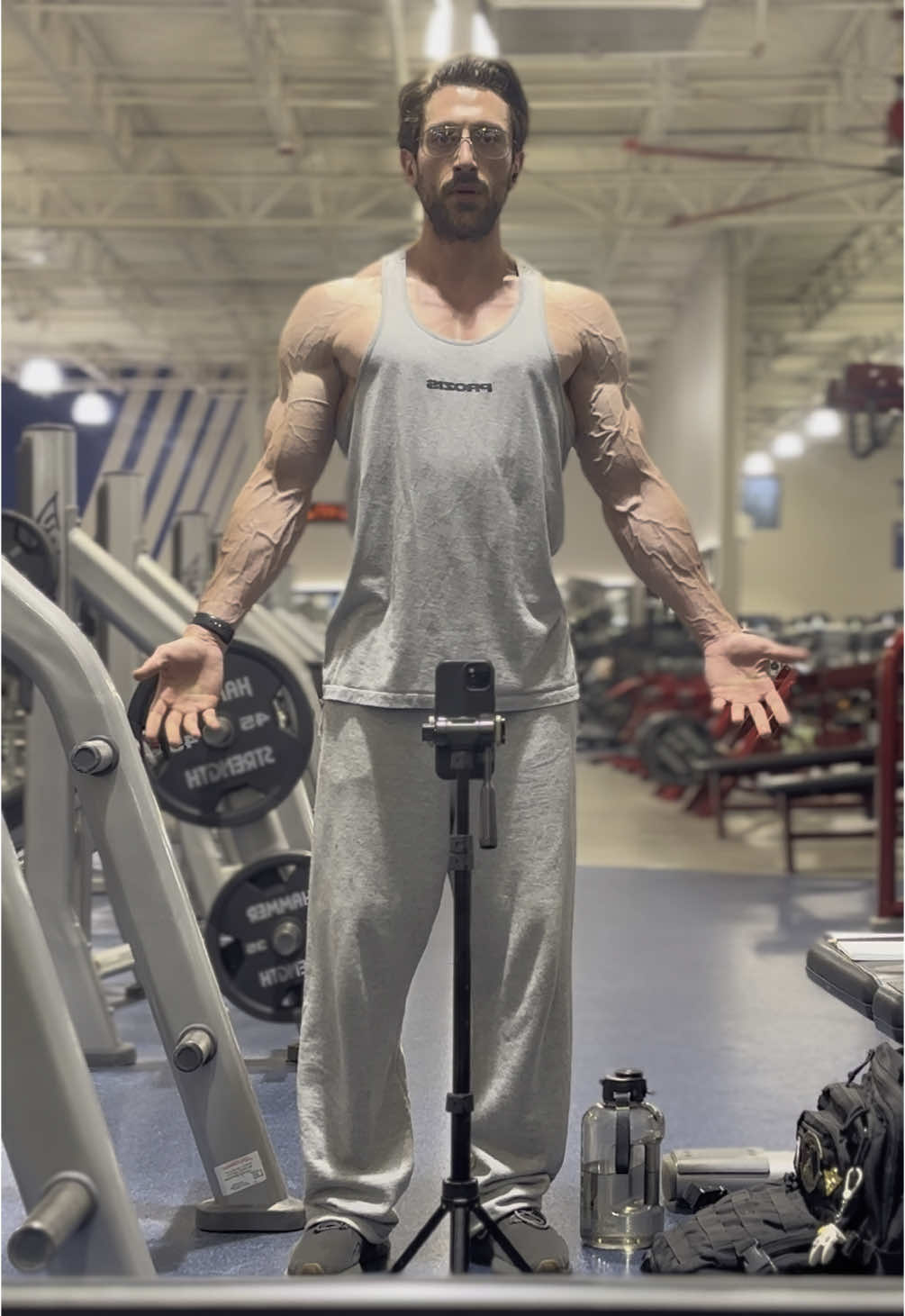 Want more veins and more gains? To lose fat? To build muscle? To pose better?  Let me train you. Online coaching link in bio, NASM Certified and trusted 💪 #personaltrainer #certifiedpersonaltrainer  #iamacpt #onlinecoaching #protein #supplements #s2faction #75hard #1stphormathletesearch #htltsupps #buckedup #1stphorm #veins #vascular #vascularity #weightlossjourney #fatlossjourney #transformation #mensphysique #gym #workout #Fitness #exercise #bodybuilding #weightlifting #motivation