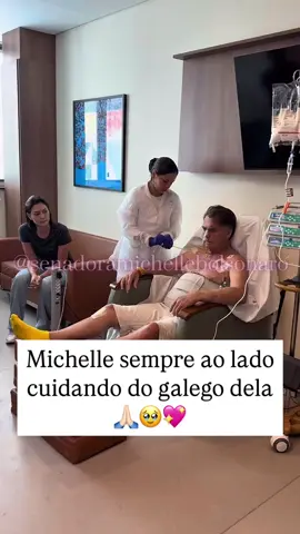 Que Deus te abençoe e proteja, meu presidente @jairmessiasbolsonaro 🙏🏻🙏🏻🙏🏻 #michellebolsonaro #jairbolsonaro #jairmessiasbolsonaro #bolsonaro #senadoramichellebolsonaro 