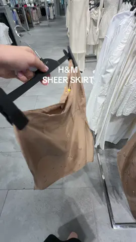 Very stylish ✨ @H&M REF :1284895001  #creatorsearchinsights #hm #hmnewin #hmsheerskirt #sheerskirt #trendingoutfits #foryoupage❤️❤️ #pourtoi♥️ 