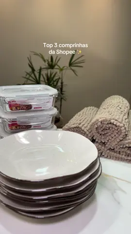 Top 3 do meu enxoval de casa nova que comprei na Shopee 🏠 Id dos produtos:  Garrafa de vidro: AFK-LSV-TKU Taça borda dourada: BSB-JRH-XBV Lista de Enxoval: BSN-FYA-YXW (Basta digitar o código acima (ID) na barra de pesquisa da Shopee para encontrar o produto)  #enxoval #casanova #shopee #achadinhos #comprasonline   