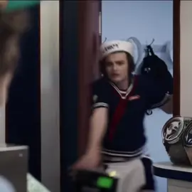 The best friend 😢. || #strangerthings #steveharrington #dustinhenderson #tiktok #fyp #4u #viral #explore #foryou #foryoupage 