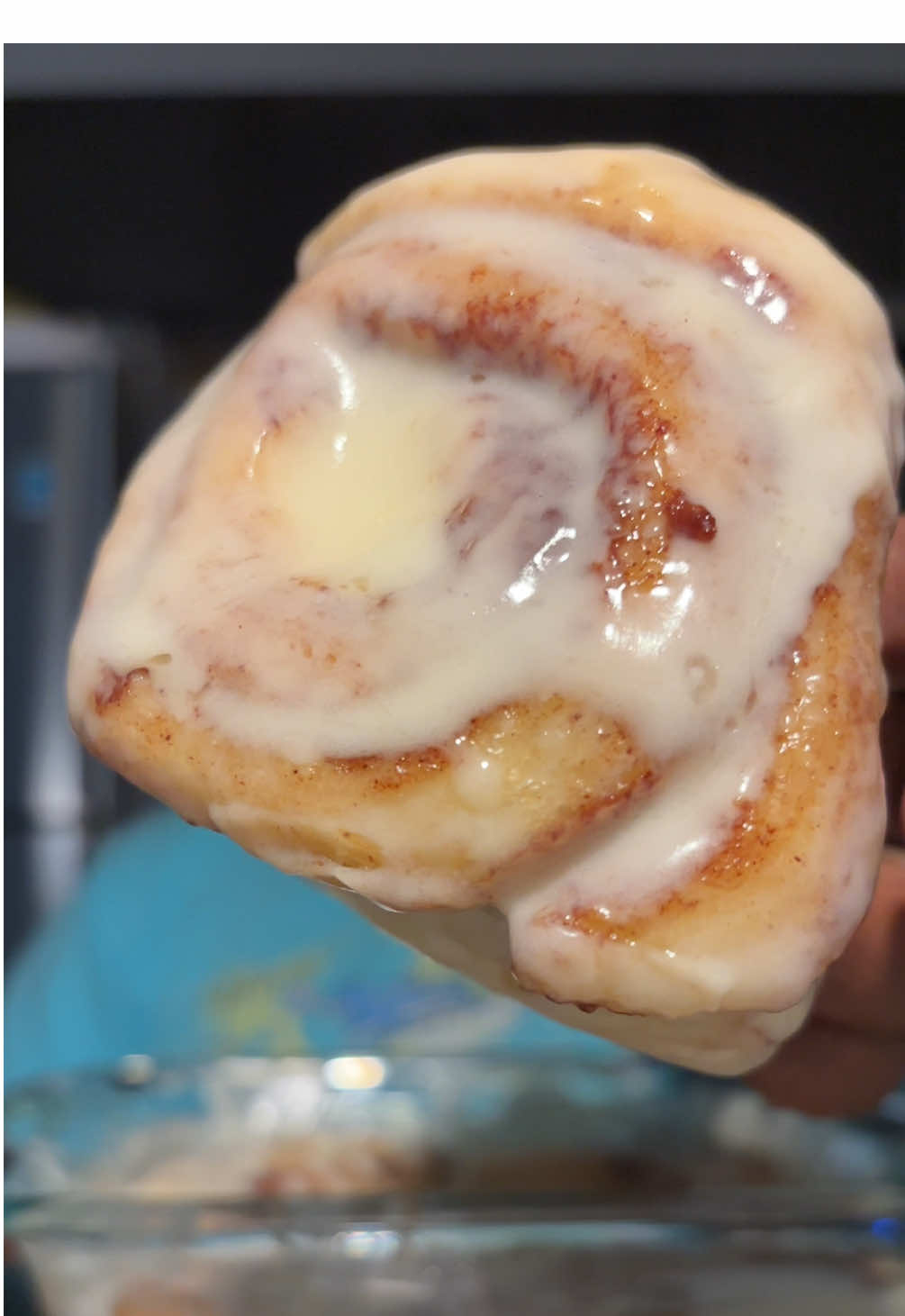 Cinnamon Rolls Mukbang ! - I made these myself 🤭 #Foodie #mukbang #asmr #eatingshow #foodtiktok #FoodTok #cinnamonroll #asmrvideo #mukbangasmr #sweets 