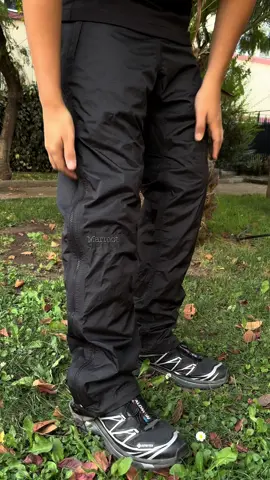 Pantalones Impermeables 💦 #marmot #impermeable #rain #Outdoors #trekking #Otoño #asmr #asmrsounds #salomon