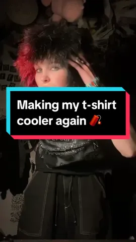 Accept the clarity, not the sanity 💥 #altfashion #alternative #alt #punk #goth #2000s #grunge #DIY #thriftflip #fashiondesign 
