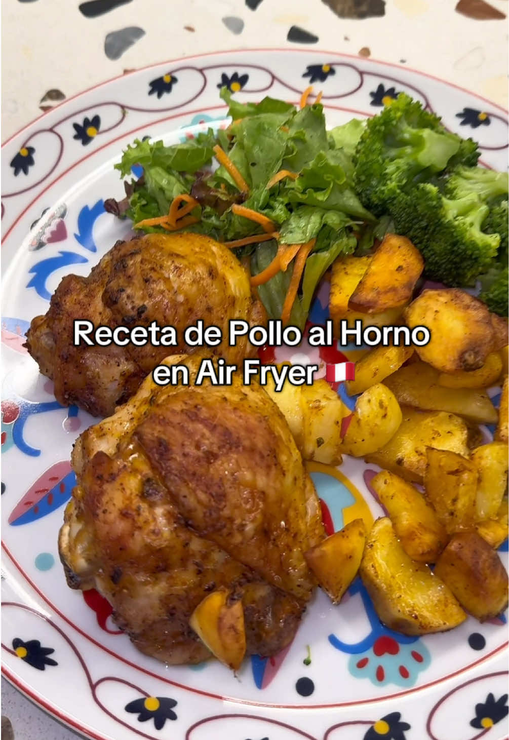 Hice mi Pollito en la Airfryer al estilo peruano y en 30min. #polloalhorno #comidacasera #pollo #peruvianfood #peruviancuisine #comidaperuana #facilyrapido #peru #fyp #airfryer #recetarapida #hackdemama #tipdemma #almuerzoen30min #recetafreidoradeaire #almuerzosalvador #airfryer #mamacocina #viral #momhacks 
