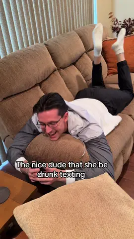 Dude is absolutely cooked #fyp #girl #text #pov 