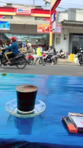 Ngopi sek trs mangkat kerjo🥱 #owner_villapadusan 