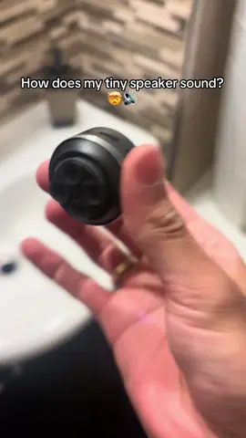 I love it 🙌🔊 LINK IN BIO             #musica #bluetoothspeaker #tinyspeaker #songs 