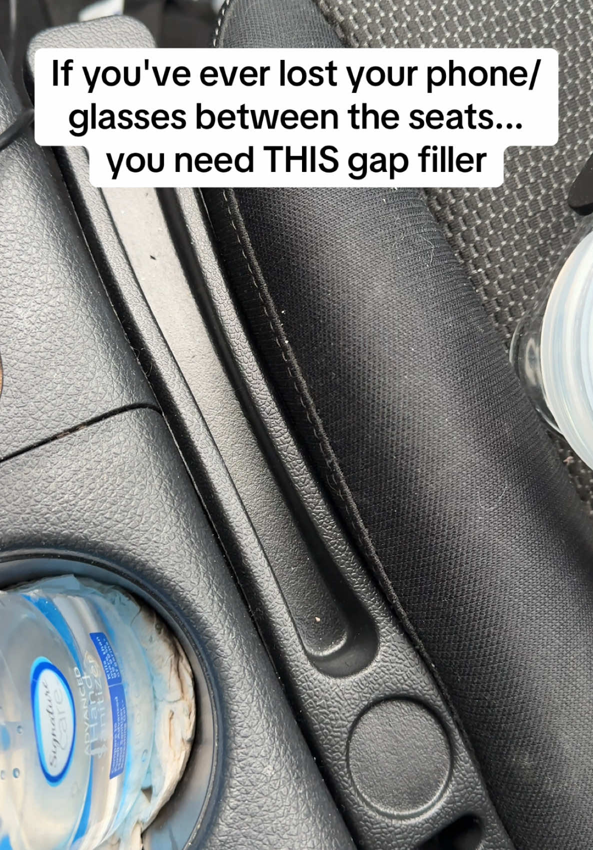 #carmusthaves #seatfiller #gapfiller #cars #caraccessories #musthaves #tiktokshop #tiktokmademebuyit #tiktokshopfinds 