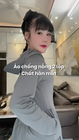 Chân ái không thể thiếu của tôi những ngày hè nắng nóng khi đi ra ngoài nha 🛒#Huyenchamchi25 #aochongnang #aonang #affiliatemarketing #xuhuong #viral 